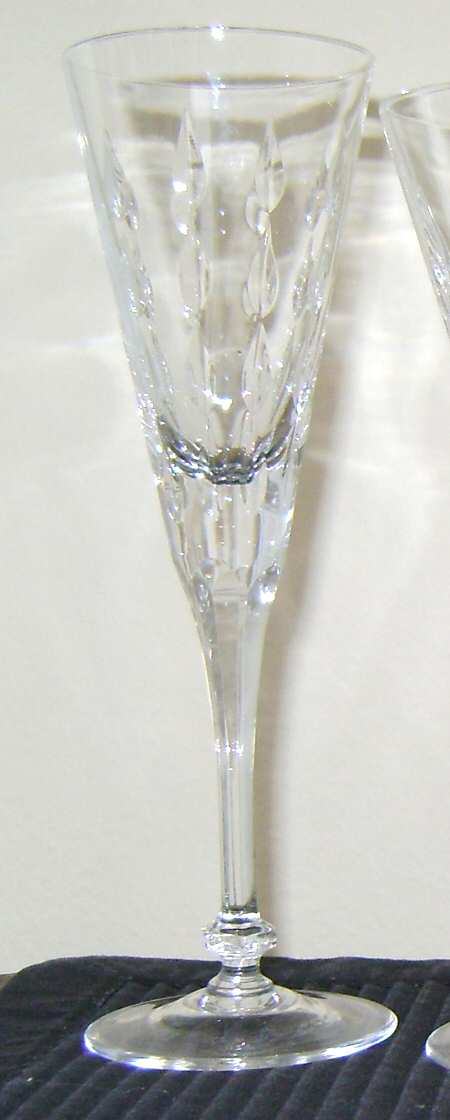 UNK9281 Fluted Champagne