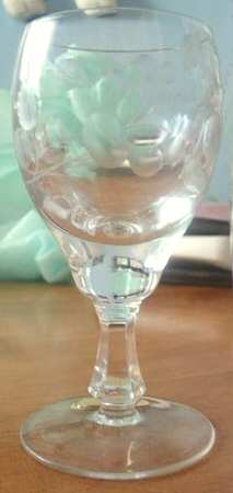 UNK8892 Wine Glass