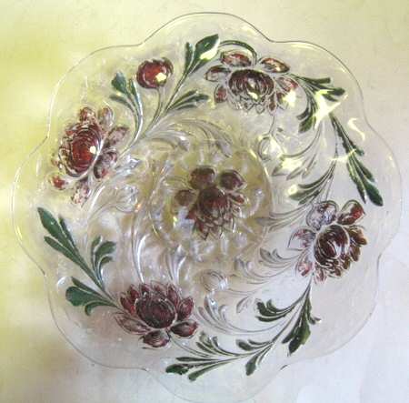 Scalloped Dahlia 10" Sandwich Plate
