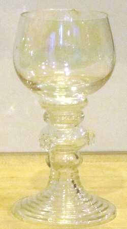 UNK8878 Wine Glass