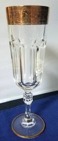 UNK8989 Fluted Champagne