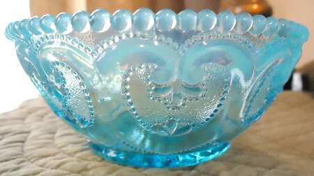 Jeweled Heart Blue Opalescent Small Fruit Dessert Bowl