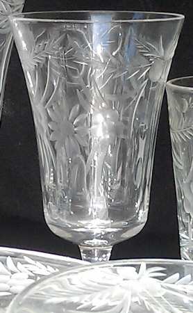 UNK11331 Footed Tumbler