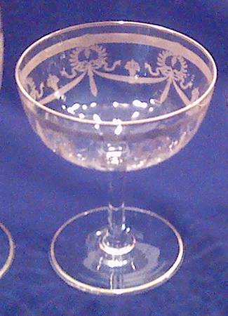 UNK389 (Gold Encrusted) Champagne/Tall Sherbet