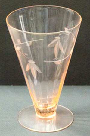 UNK11638 Footed Tumbler