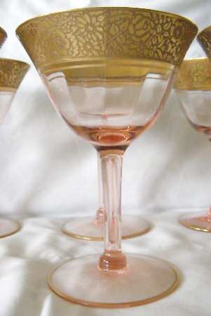 UNK1816 Pink Liquor Cocktail