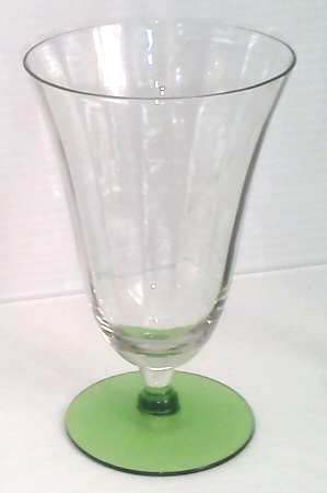 UNK12001 Footed Tumbler