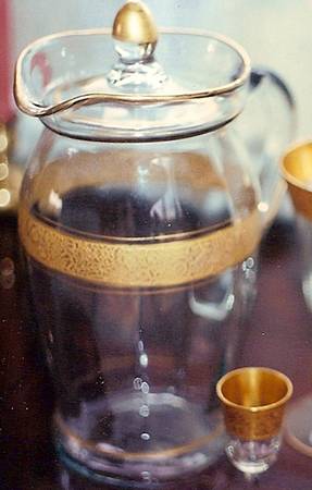 UNK1816 Clear Pitcher & Lid