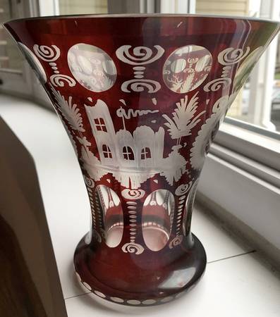 UNK13787 7" Flower Vase