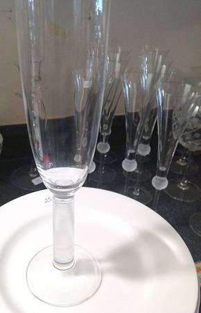 UNK13419 Fluted Champagne