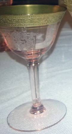 UNK13413 Pink Liquor Cocktail