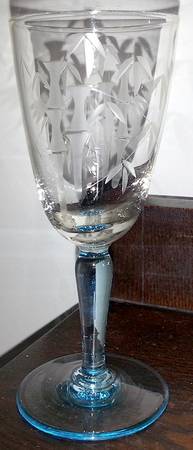 UNK14078 Blue Wine