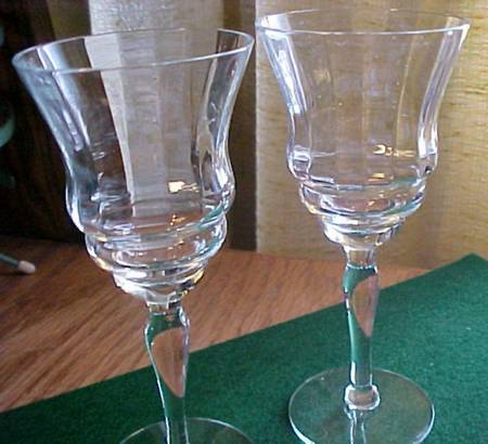 UNK1034 Clear Water Goblet