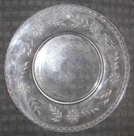 UNK14593 Luncheon Plate