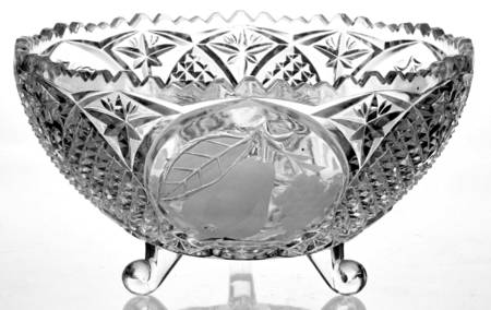 UNK17987 8" 3-Toed Footed Bowl