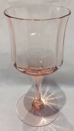 UNK17928 Wine Glass