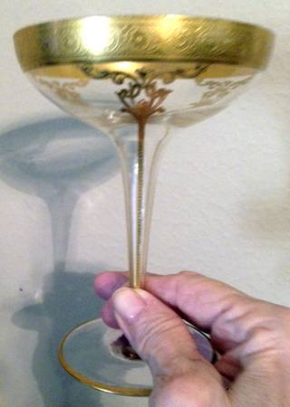 UNK15544 Tall Hollow Stem Champagne