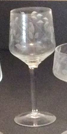 UNK17436 Wine Glass