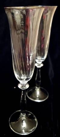 UNK16362 Fluted Champagne