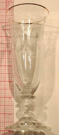 UNK17447 Fluted Champagne