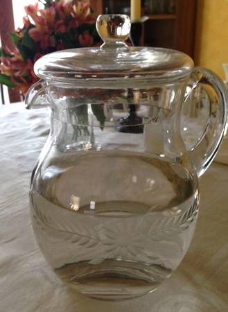 UNK16372 Pitcher & Lid