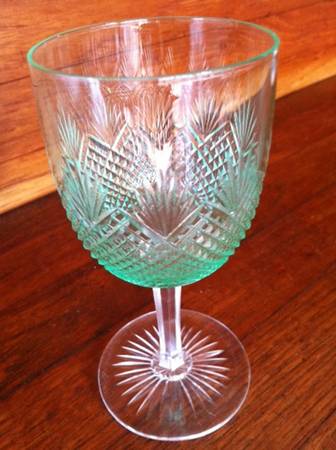 UNK15879 Green Wine