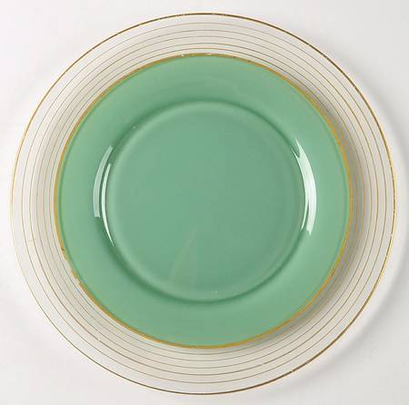 UNK18132 Luncheon Plate