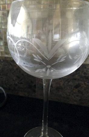 UNK19063 Wine Glass