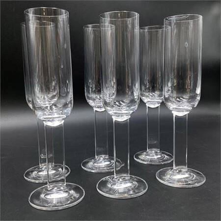 UNK16697 Fluted Champagne