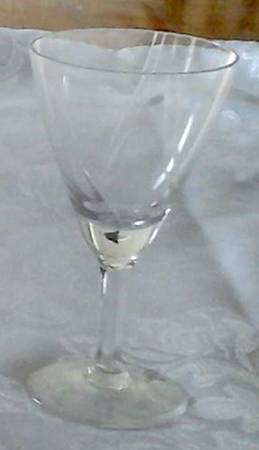 UNK19135 Wine Glass