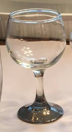 UNK18271 Wine Glass