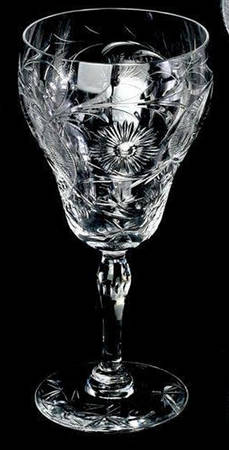 UNKi19294 Wine Glass