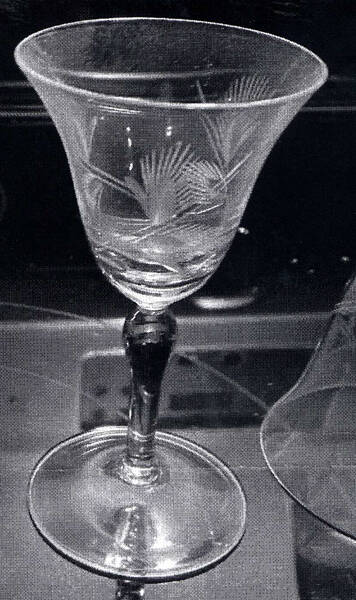 UNK20054 Wine Glass