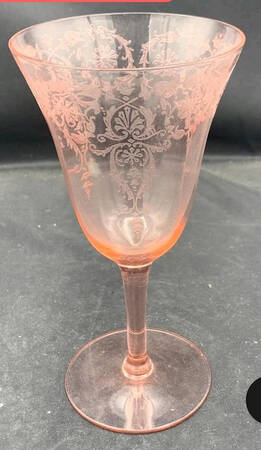 UNK20129 Wine Glass