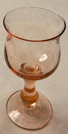 Monaco Peach Wine Glass