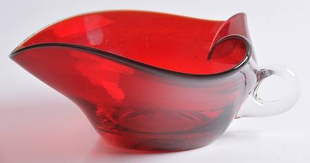 Formal Classics Ruby 6" Heart Shape Bon Bon