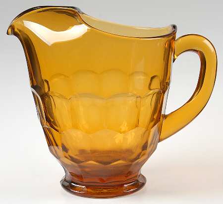 Georgian Amber 32 Oz Pitcher
