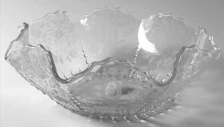 Prelude (Long Stem, Rippled Bowl) 12" Round Crimped Bowl