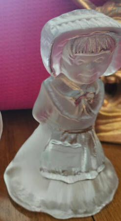 Animals & Figurines Standing Girl