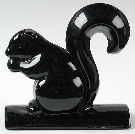 Animals & Figurines #677 Squirrel on Curved Log