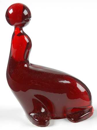 Animals & Figurines #435 Baby Seal with Ball