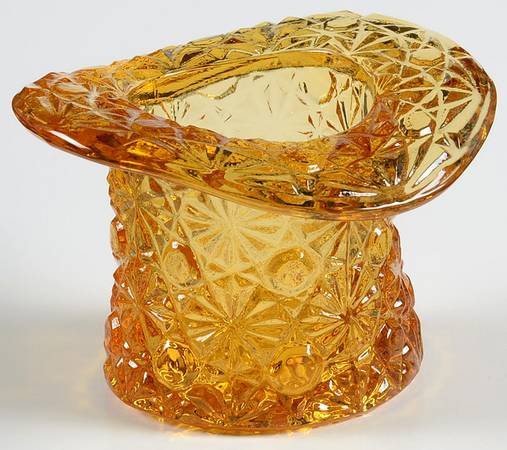 Yesteryear Amber 3" Topper (Top Hat)