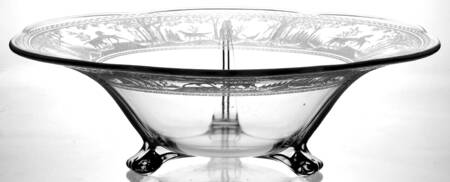 Fox and Hounds 12" 3-Toed Footed Bowl