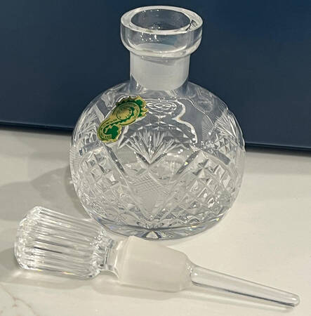 Dunmore Stopper for Round Perfume Bottle