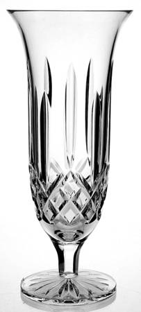 Lismore 9" Footed Vase
