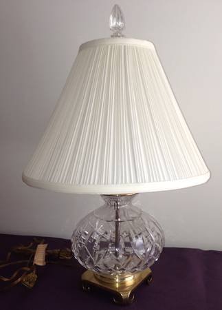 Lismore 18" Electric Lamp & Shade