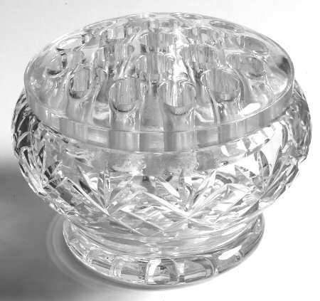 Georgian 3" Rose Bowl with Glass Frog