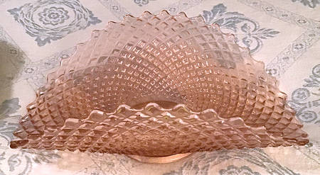 English Hobnail Pink (Round Foot) Banana Bowl