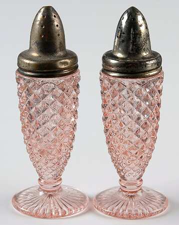 English Hobnail Pink (Round Foot) Footed Shaker Set & Metal Lids