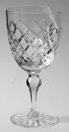 Dennis Diamonds Claret Wine